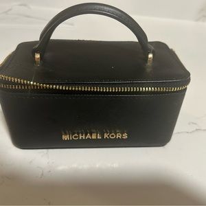 Michael Kors Jewlery Case in black